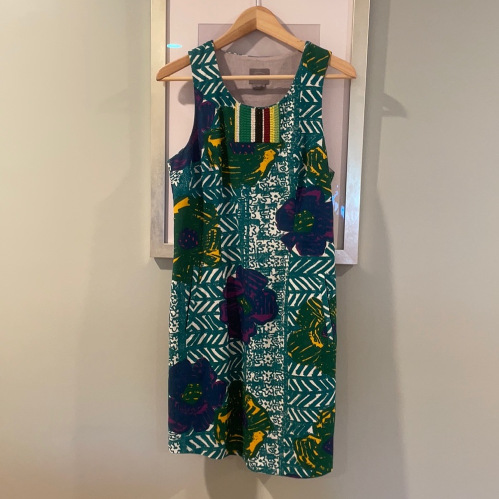Sleeveless Green and Yellow Patterned Dress
